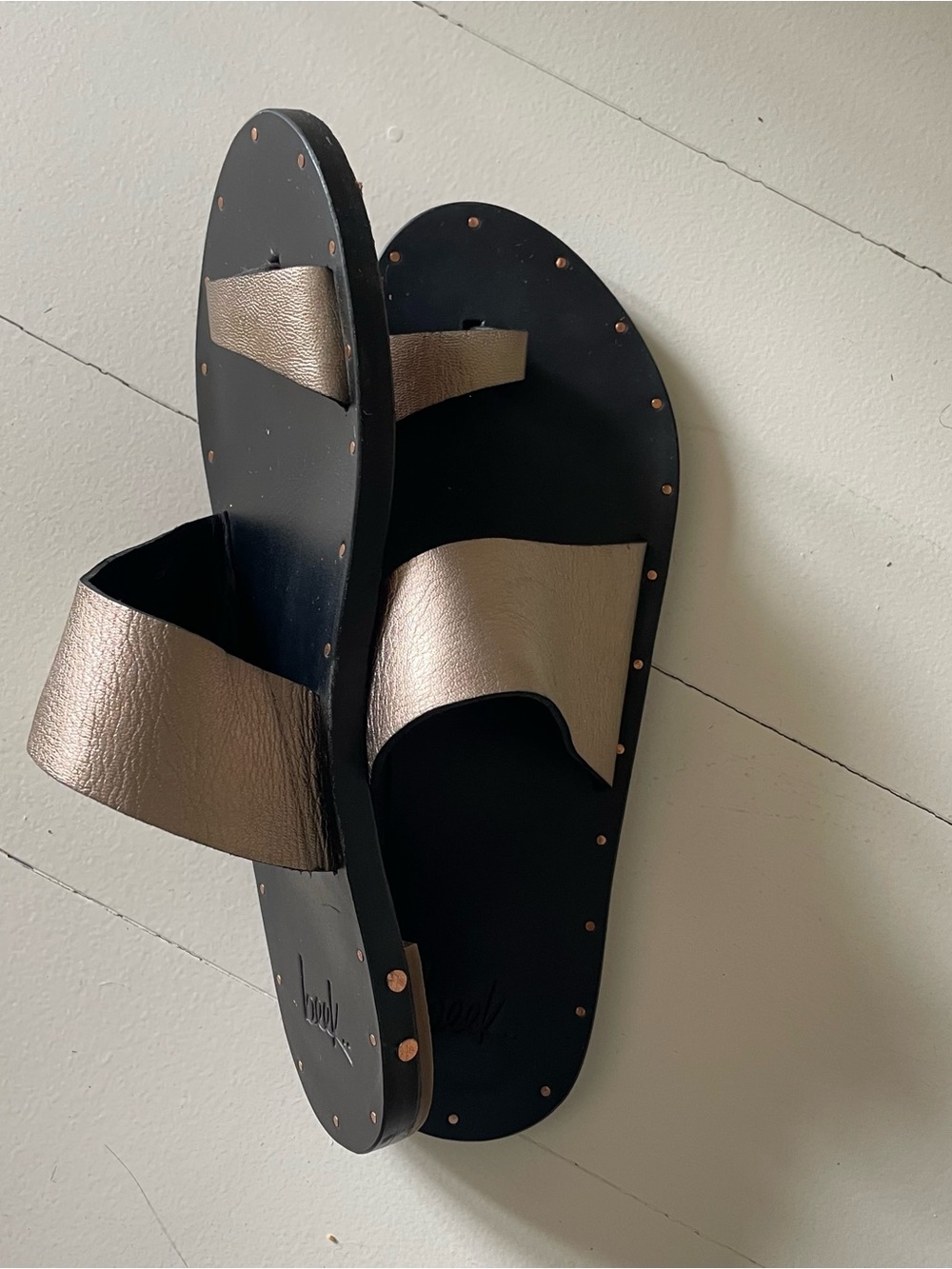 Beek Finch sandals size 8 - Picture 3 of 7